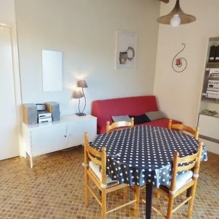 Agathes Plus 1 Apartmán