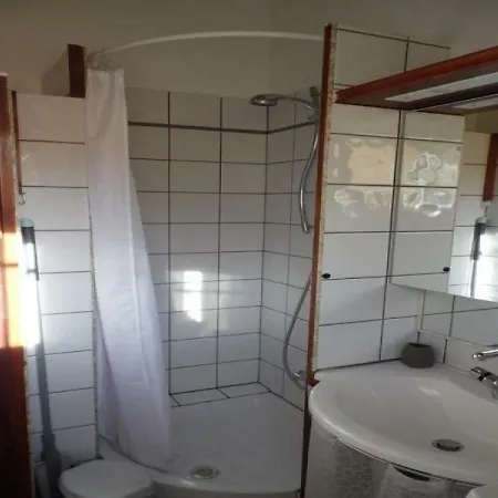 Agathes Plus 1 Apartmán